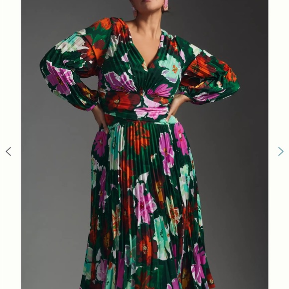 Anthropologie Pleated V-Neck Dress NWT size 6 - Picture 9 of 12